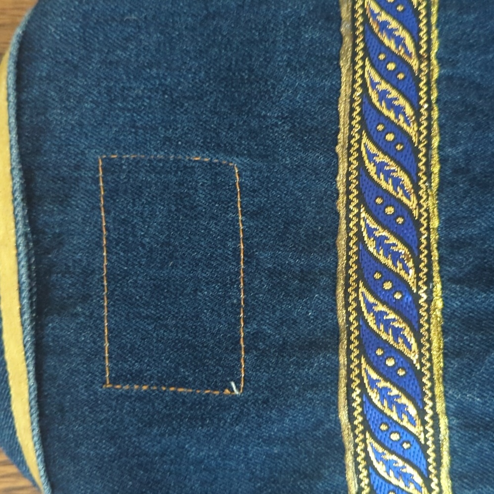Vintage Masterpiece Apparel custom gold trim denim streetwear jeans jacket. Sz S - Picture 9 of 10